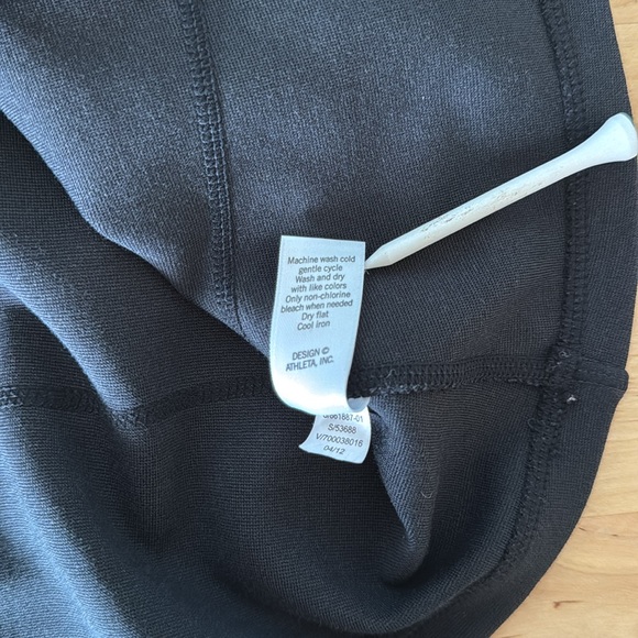 Athleta Strata Skirt Small Black A-line Stretch 2 Zippered Pockets - Picture 7 of 10